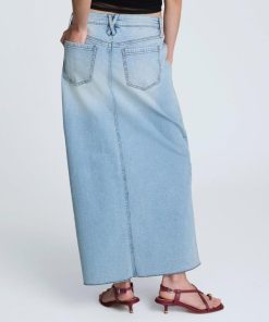 Networkingattire.shop6898108bed 4