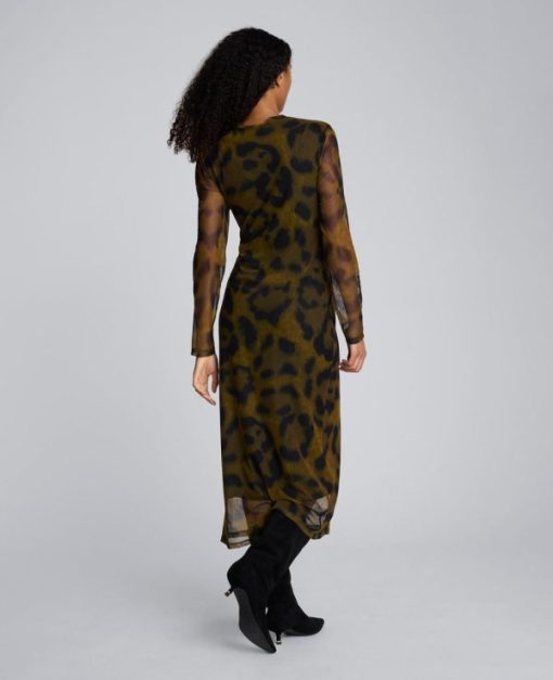 Networkingattire.shop956aa4aec0 2
